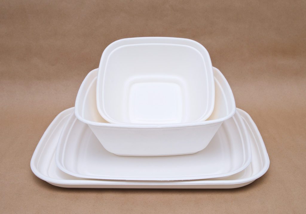What Are the Health Dangers of Compostable Plates?
